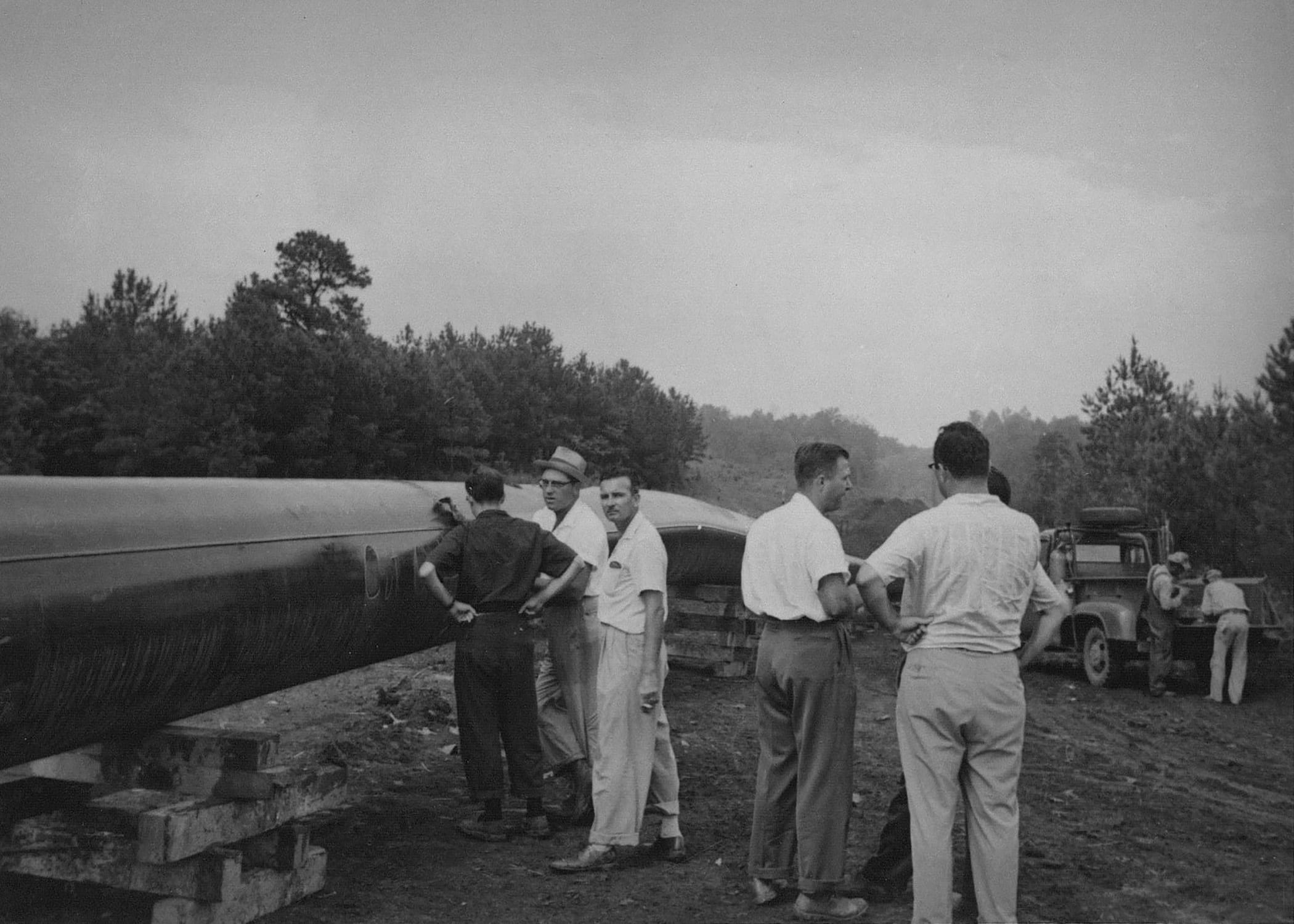 Gulf Interstate Gas Company and construction contractor personnel on the Gulf Interstate Gas Pipeline right-of-way during construction in.