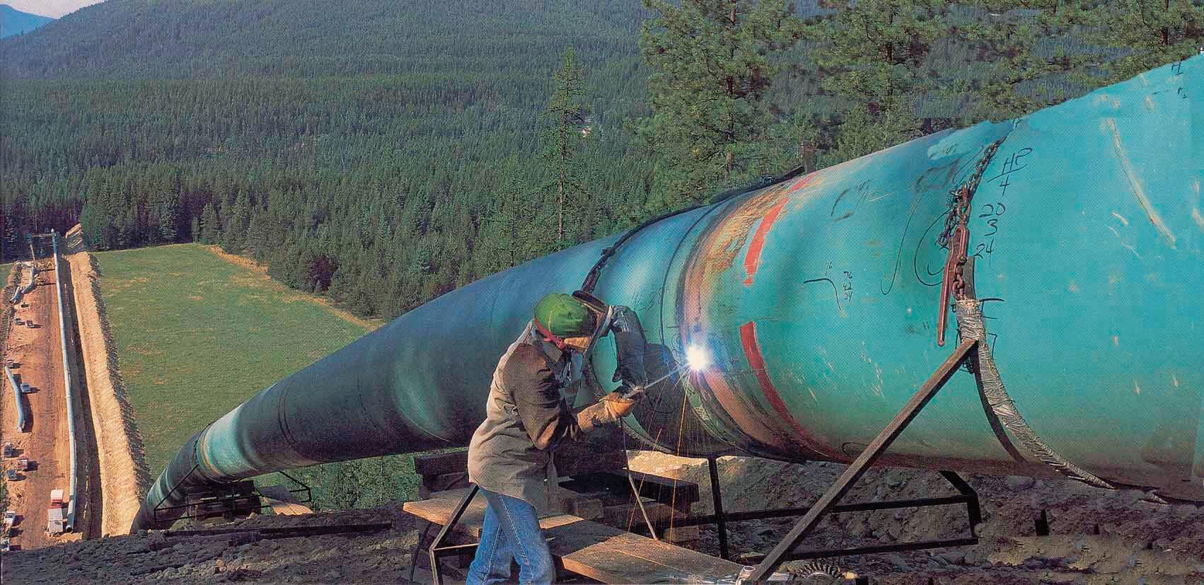 Welding the PGT/PG&E Gas Pipeline.